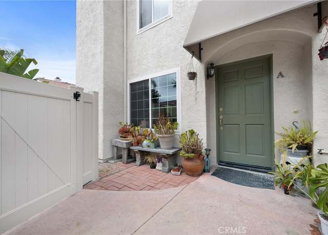 Property at 2916 Luciernaga St Unit A, Carlsbad, CA 92009, 3 beds, 2.5 baths