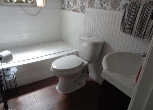 Property at 19613 Schoolcraft St, Reseda, CA 91335, 3 beds, 1 bath