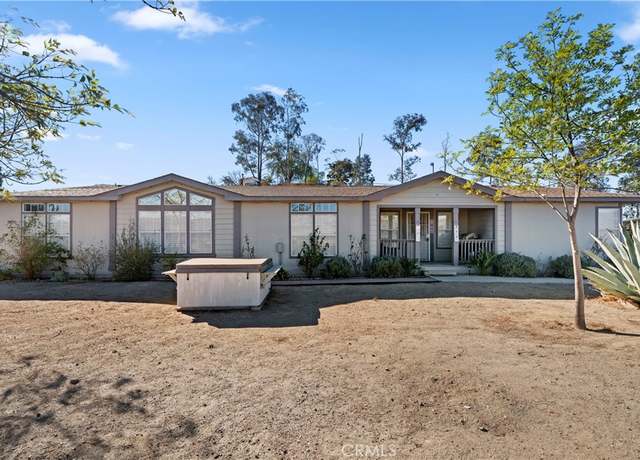Property at 39876 San Ignacio Rd, Hemet, CA 92544, 4 beds, 3 baths