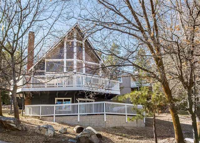 Property at 27984 St Bernard Ln, Lake Arrowhead, CA 92352, 4 beds, 3 baths