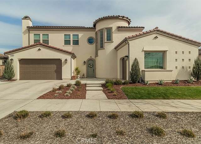 Property at 1009 Treasure Hills Dr, Madera, CA 93636, 4 beds, 3.5 baths