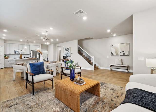 Property at 19091 Azul Ln, Huntington Beach, CA 92648, 4 beds, 2.5 baths