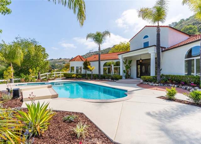 Property at 44240 La Cruz Dr, Temecula, CA 92590, 6 beds, 4.5 baths