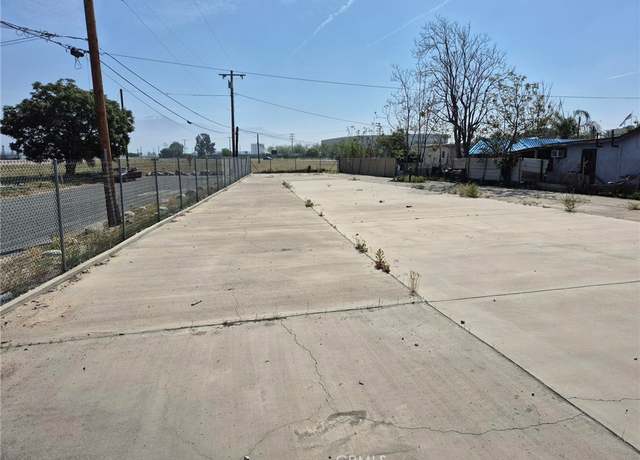 Property at 27489 4th St, Highland, CA 92410