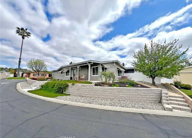 Property at 328 Lark Dr, Paso Robles, CA 93446, 3 beds, 2 baths