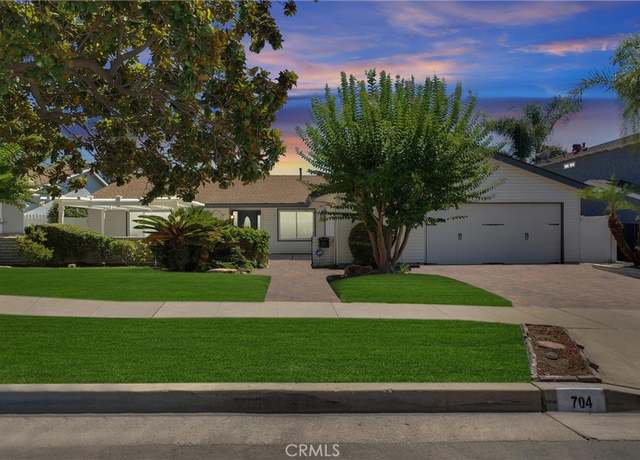 Property at 704 E Barkley Ave, Orange, CA 92867, 4 beds, 2 baths