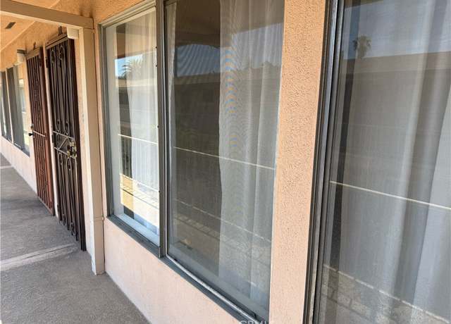 Property at 527 Cedar Ave Unit 2M, Long Beach, CA 90802, 1 bed, 1 bath