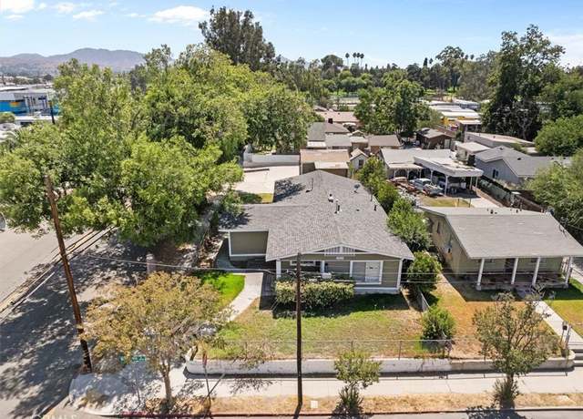 Property at 1105 W Congress St, San Bernardino, CA 92410, 3 beds, 1 bath