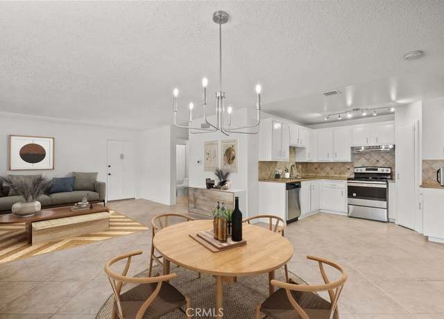 Property at 18555 Collins St Unit C30, Tarzana, CA 91356, 3 beds, 2 baths