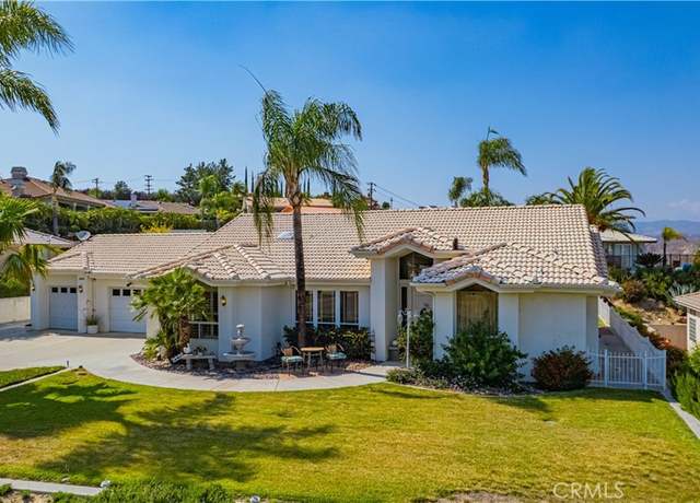 Property at 26665 Valle Heights Rd, Hemet, CA 92544, 3 beds, 3 baths