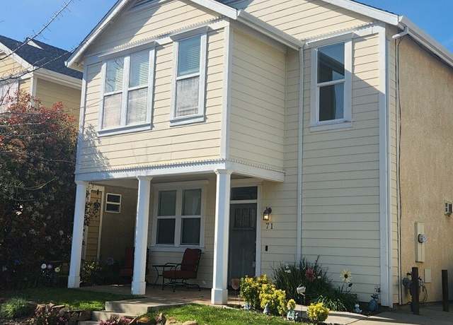 Property at 71 Pauletah Pl, Chico, CA 95973, 3 beds, 2.5 baths