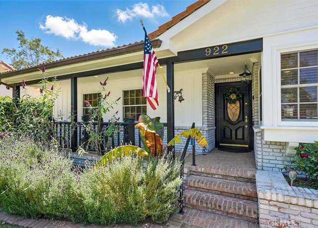 Property at 922 Carefree Dr, Simi Valley, CA 93065, 4 beds, 4 baths