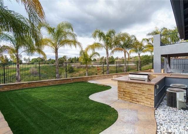 Property at 38523 Falkirk Dr, Murrieta, CA 92563, 5 beds, 3 baths