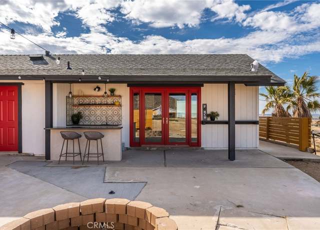 Property at 9156 Flora Vista Rd, Apple Valley, CA 92308, 2 beds, 2 baths