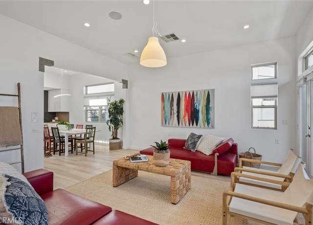 Property at 726 W 37th St, San Pedro, CA 90731, 5 beds, 5 baths