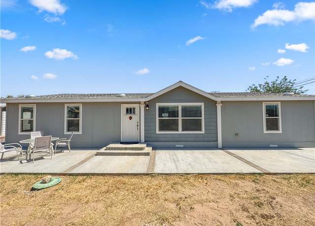 Property at 1383 Riviera Dr, Blythe, CA 92225, 3 beds, 2 baths