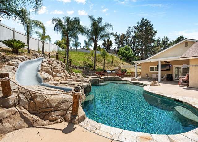 Property at 30369 Colina Verde St, Temecula, CA 92592, 4 beds, 2 baths