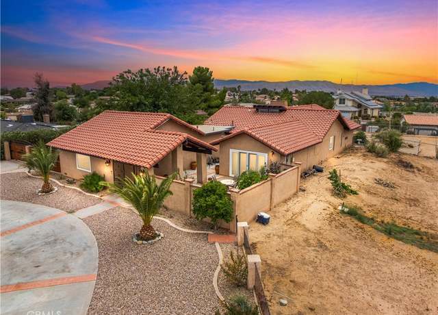 Property at 19391 Seneca Rd, Apple Valley, CA 92307, 3 beds, 2.5 baths