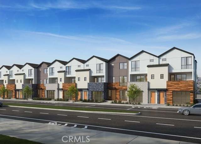 Property at 5868 Linden Ave Ave #4, Long Beach, CA 90805, 4 beds, 3.5 baths