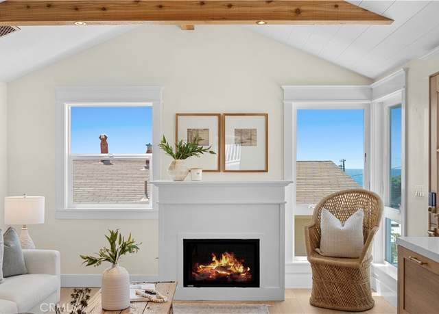 Property at 31729 Fairview Rd, Laguna Beach, CA 92651, 4 beds, 3.5 baths