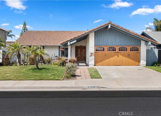 Property at 21041 Strathmoor Ln, Huntington Beach, CA 92646, 3 beds, 2 baths