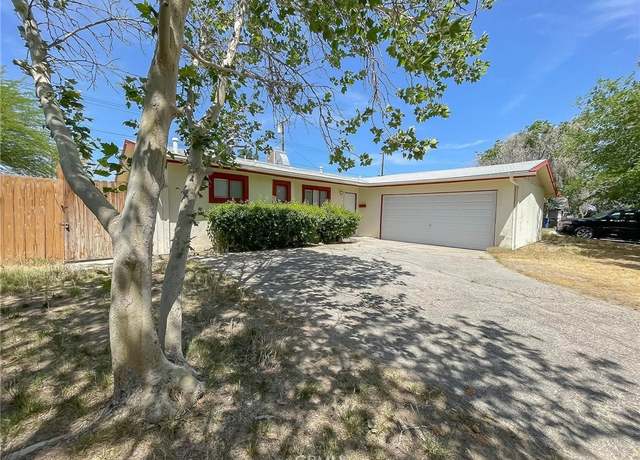 Property at 45567 Andale Ave, Lancaster, CA 93535, 4 beds, 2 baths