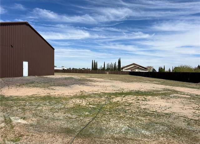 Property at 14064 Tioga St, Oak Hills, CA 92344, 5 beds, 2.5 baths