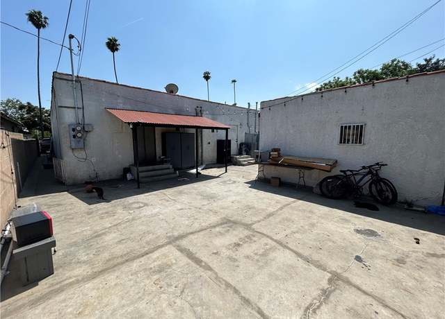 Property at 441 W 69th St, Los Angeles, CA 90003, 6 beds, 4 baths