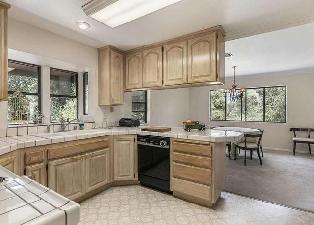 Property at 28988 Sequoia Rd, Pine Valley, CA 91962, 3 beds, 2.5 baths