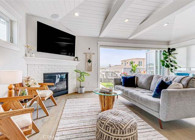 Property at 704 Loma, Hermosa Beach, CA 90254, 4 beds, 4.5 baths