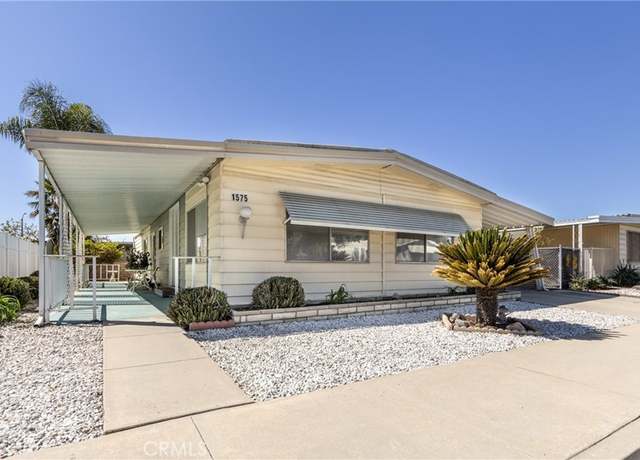 Property at 1575 Carlotta Dr, Hemet, CA 92543, 2 beds, 2 baths