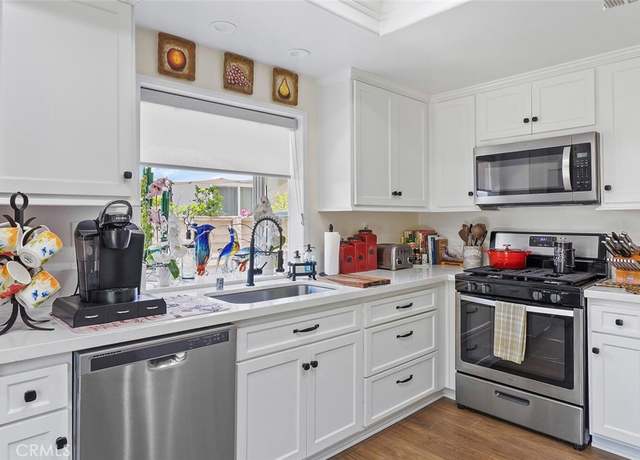 Property at 10 Glenhurst #37, Irvine, CA 92604, 2 beds, 2 baths
