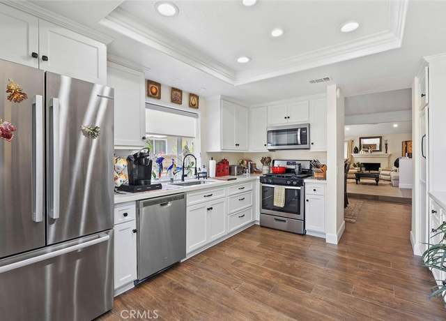 Property at 10 Glenhurst #37, Irvine, CA 92604, 2 beds, 2 baths