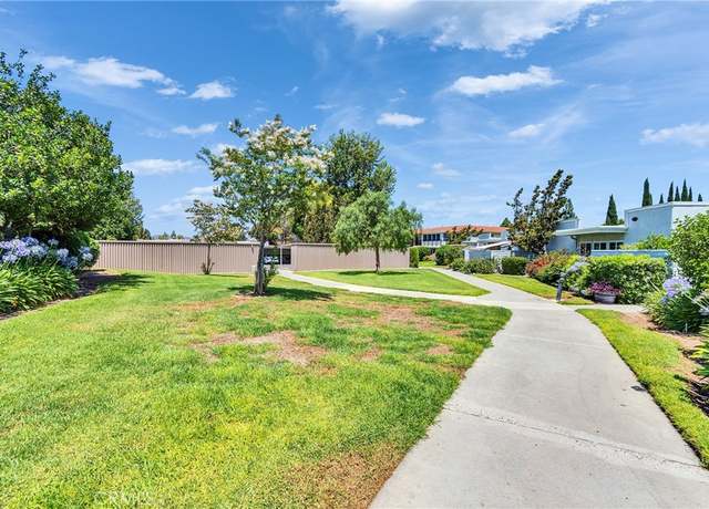 Property at 2119 Via Puerta Unit Q, Laguna Woods, CA 92637, 2 beds, 1 bath