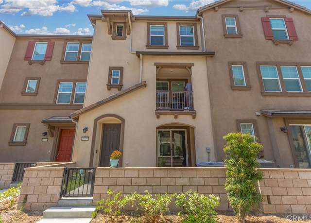 Property at 40739 Melrose Dr #248, Temecula, CA 92591, 3 beds, 3 baths