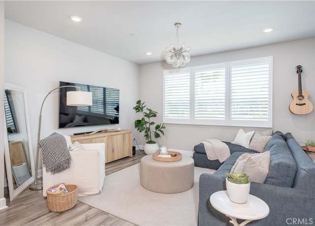 Property at 19209 Tideline Ct, Huntington Beach, CA 92648, 4 beds, 2.5 baths