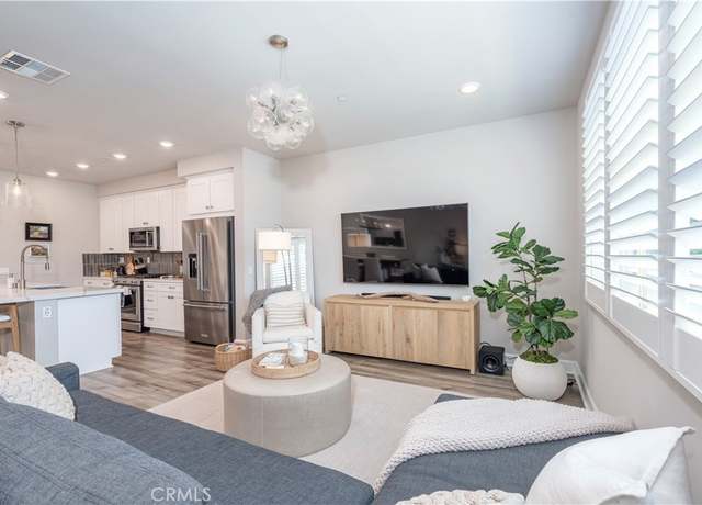 Property at 19209 Tideline Ct, Huntington Beach, CA 92648, 4 beds, 2.5 baths