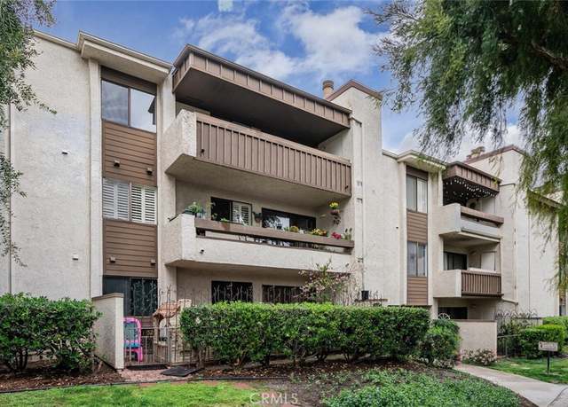 Property at 5800 Owensmouth Ave #78, Woodland Hills, CA 91367, 2 beds, 2 baths