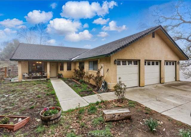 Property at 24980 Sunset Way, Tehachapi, CA 93561, 4 beds, 2.5 baths
