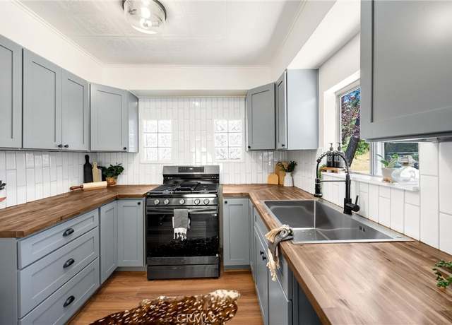Property at 22632 Seeley Dr, Crestline, CA 92325, 3 beds, 2 baths