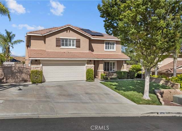 Property at 32732 Ridge Top Ln, Castaic, CA 91384, 7 beds, 4 baths