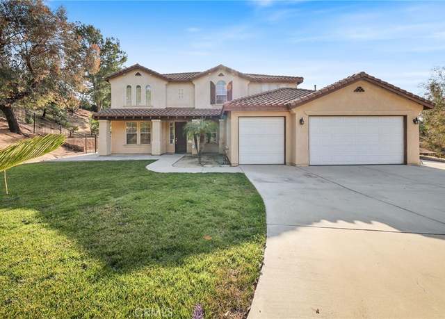 Property at 12830 Wildflower Ln, Riverside, CA 92503, 5 beds, 3.5 baths