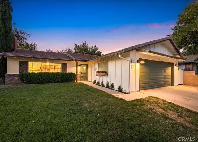 Property at 1127 W Avenue J-11, Lancaster, CA 93534, 3 beds, 2 baths
