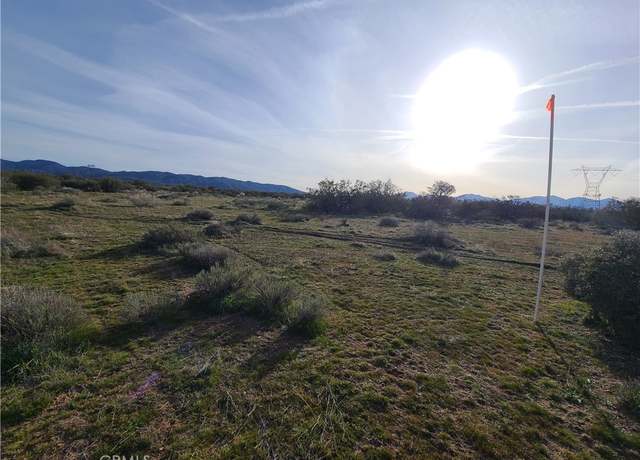Property at 0 Tower Rd, Oak Hills, CA 92345