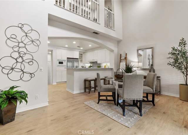 Property at 34 Spring Vly, Irvine, CA 92602, 2 beds, 2.5 baths