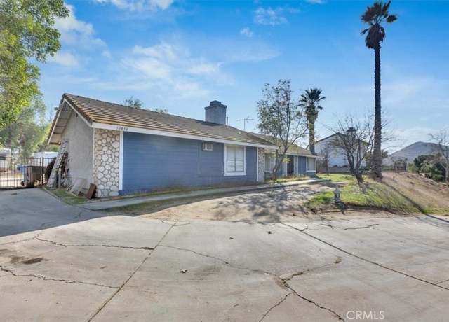 Property at 10856 Valley Dr, Riverside, CA 92505, 3 beds, 2 baths