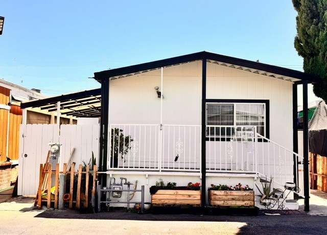 Property at 15325 Orange Ave, D8, Paramount, CA 90723, 3 beds, 1 bath