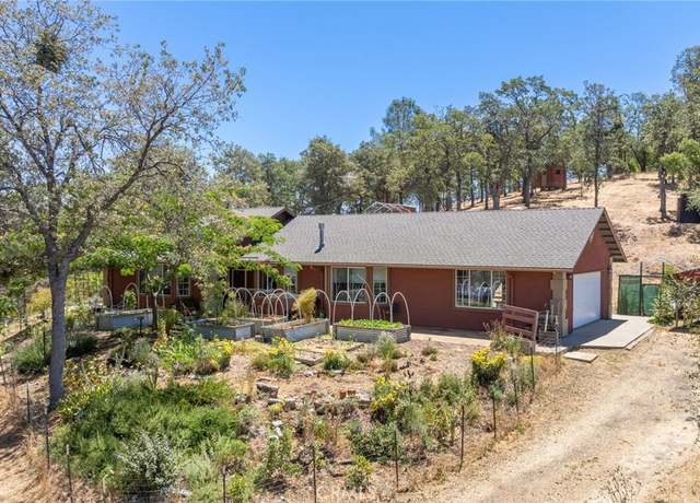 Property at 5231 Allred Rd, Mariposa, CA 95338, 2 beds, 2 baths