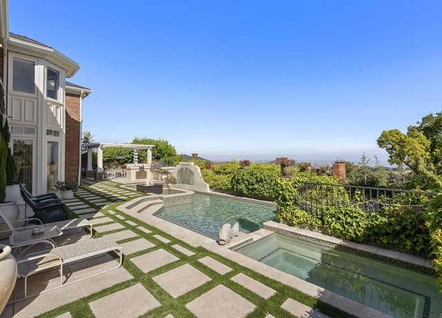 Property at 6815 La Jolla Scenic Dr, La Jolla, CA 92037, 5 beds, 6.5 baths