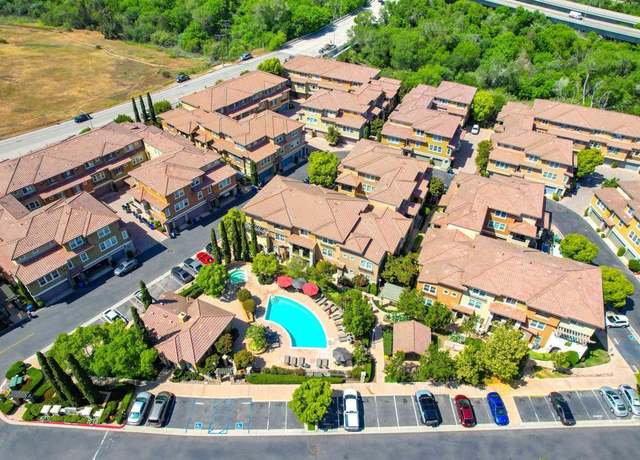 Property at 178 Via Montisi, Santee, CA 92071, 2 beds, 2.5 baths